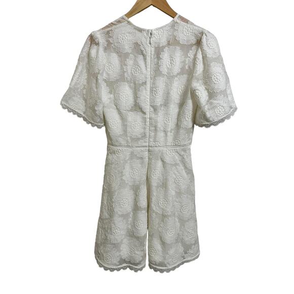 La Maison Talulah White Floral Bayview Mini‎ Dress size Small - Picture 4 of 6
